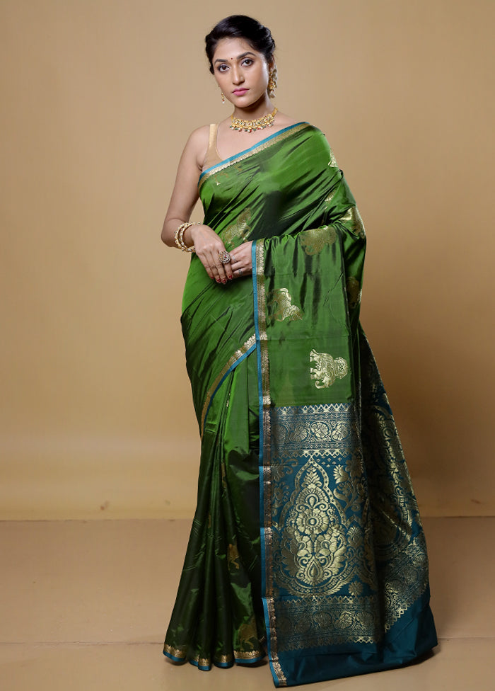 Green Kanjivaram Silk Saree With Blouse Piece