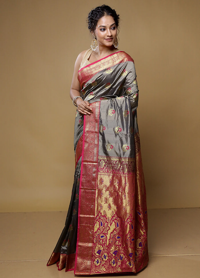 Grey Kanjivaram Silk Saree With Blouse Piece