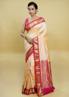 Peach Kanjivaram Silk Saree With Blouse Piece