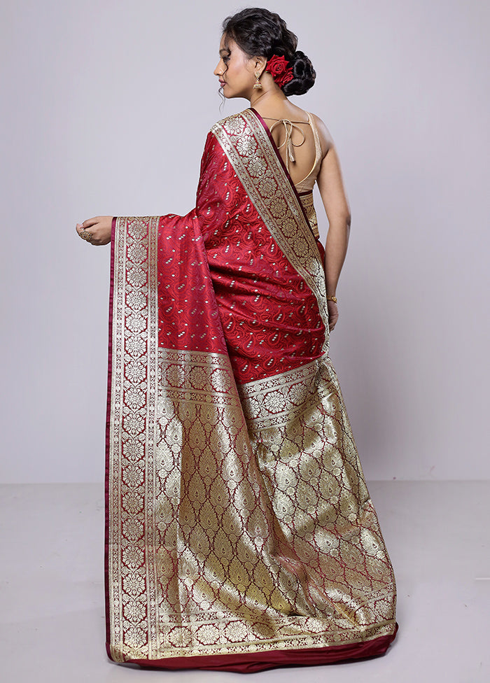 Red Tanchoi Silk Saree With Blouse Piece