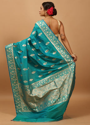 Blue Katan Silk Saree With Blouse Piece