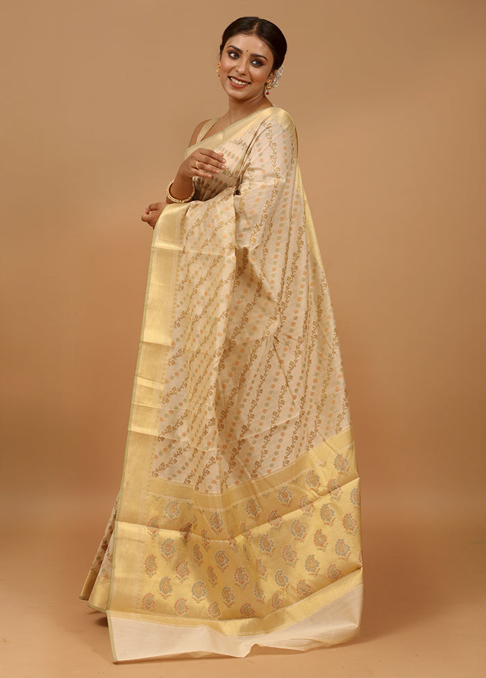 Cream Cotton Saree With Blouse Piece