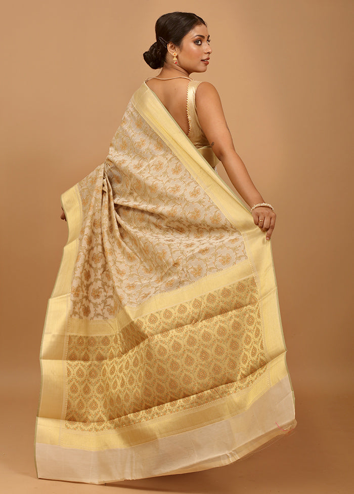 Cream Cotton Saree With Blouse Piece