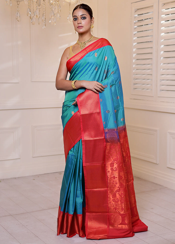 Green Kanjivaram Silk Saree With Blouse Piece