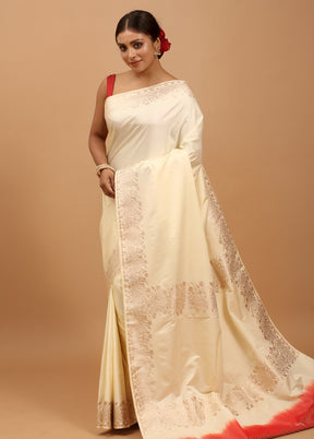 White Banarasi Silk Saree With Blouse Piece