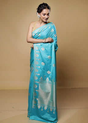 Green Dupion Silk Saree With Blouse Piece