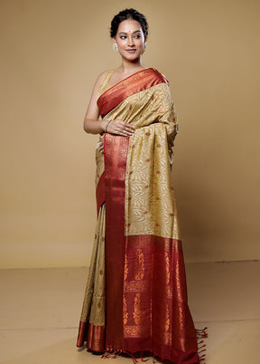 Cream Kanjivaram Silk Saree With Blouse Piece