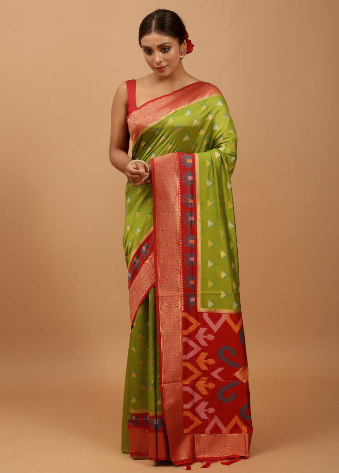 Green Dupion Silk Saree With Blouse Piece