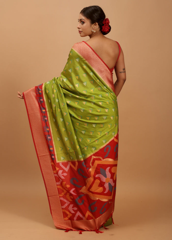 Green Dupion Silk Saree With Blouse Piece