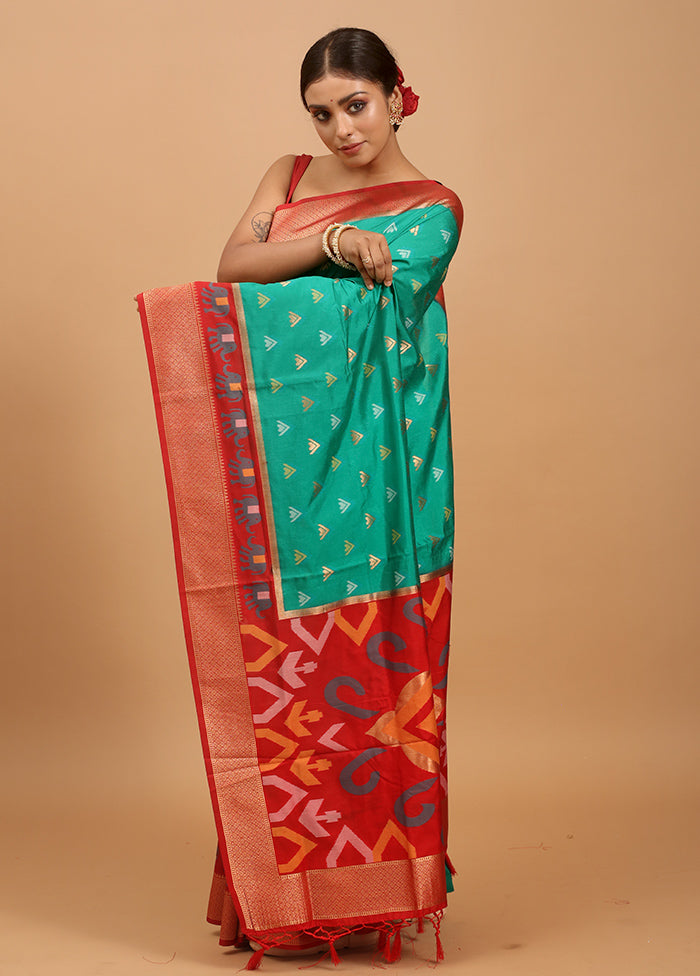 Green Dupion Silk Saree With Blouse Piece