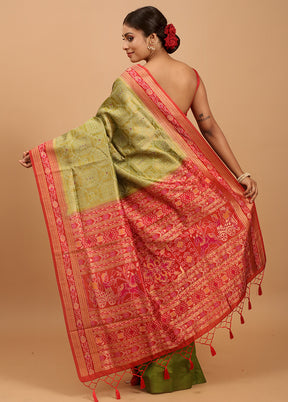 Green Dupion Silk Saree With Blouse Piece