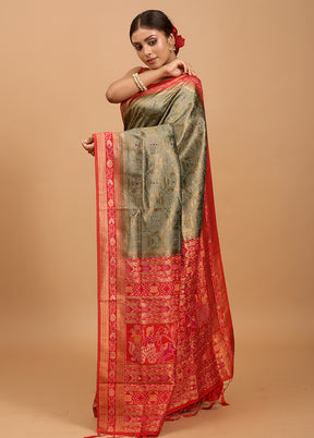 Green Dupion Silk Saree With Blouse Piece