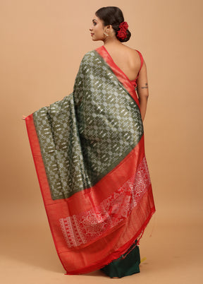 Green Dupion Silk Saree With Blouse Piece