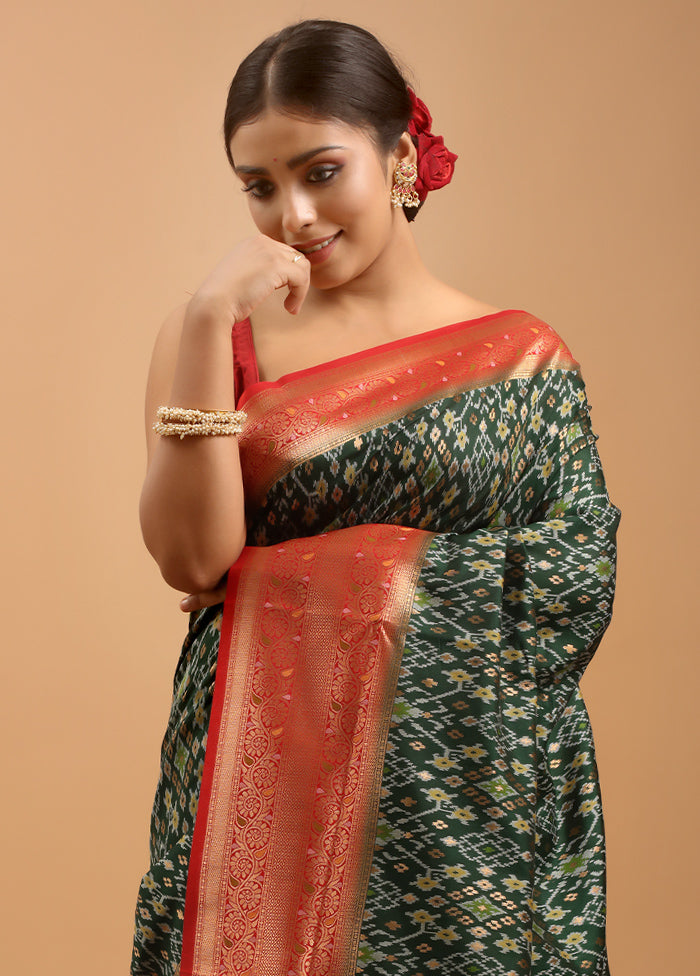 Green Dupion Silk Saree With Blouse Piece