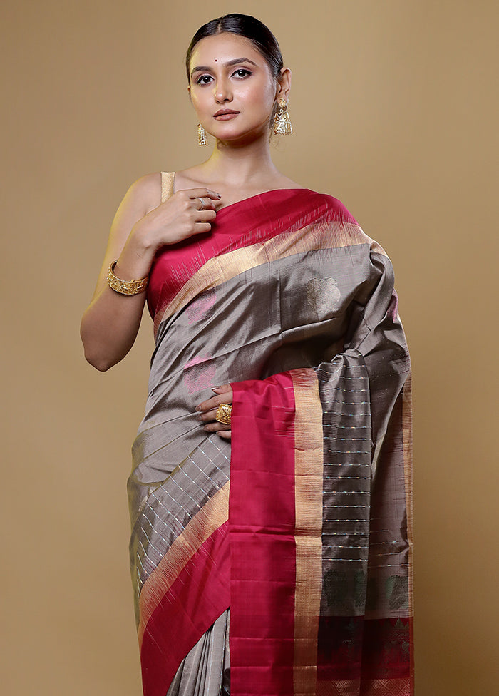 Grey Handloom Kanchipuram Pure Silk Saree With Blouse Piece