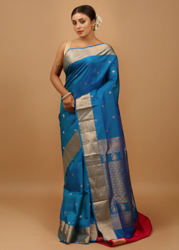 Blue Handloom Kanchipuram Pure Silk Saree With Blouse Piece