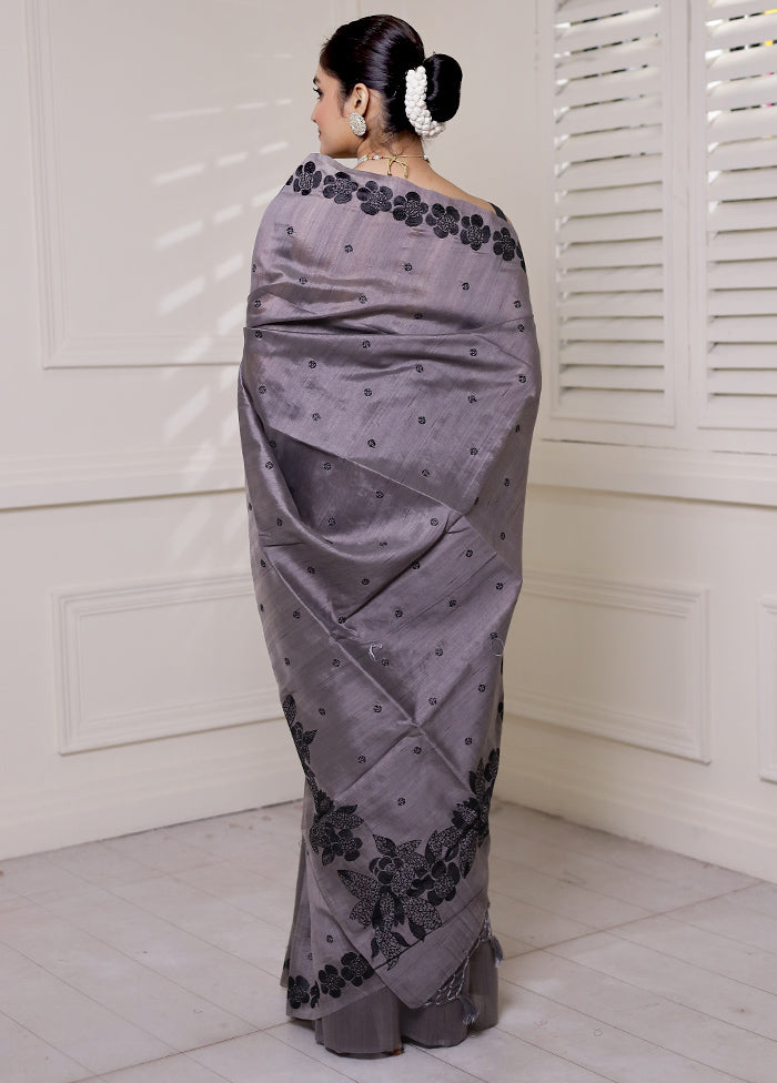 Grey Tussar Silk Saree With Blouse Piece