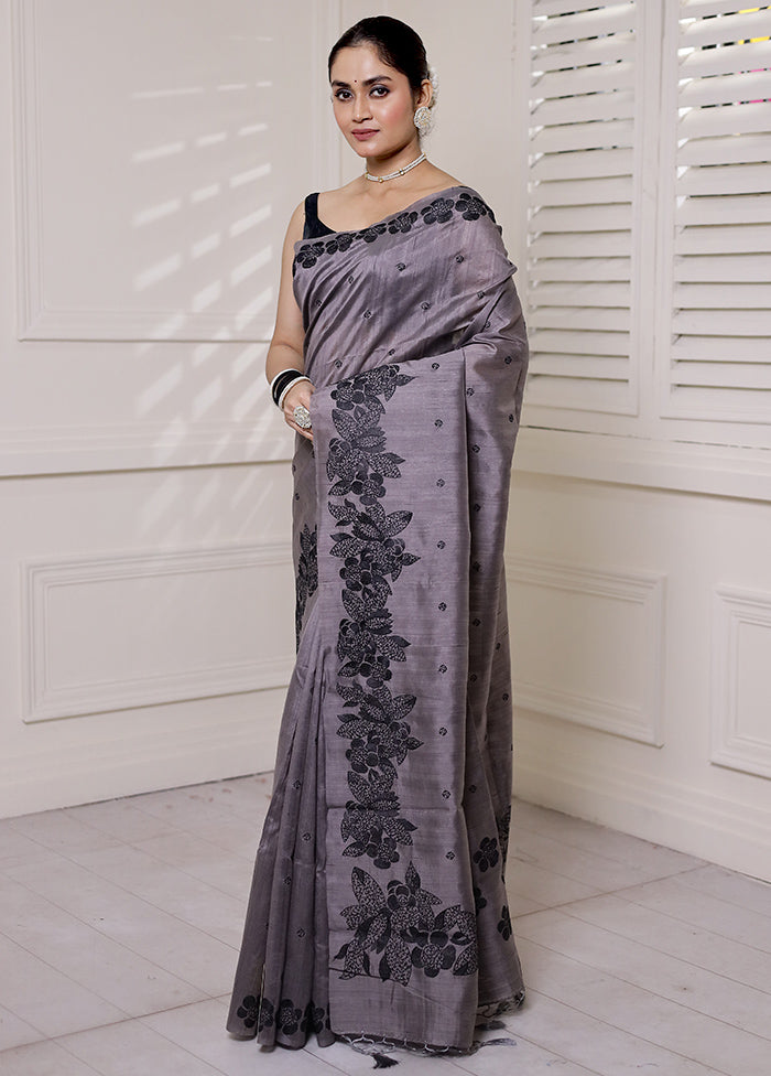 Grey Tussar Silk Saree With Blouse Piece