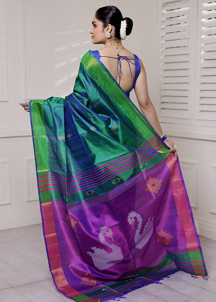 Green Kalakshetra Kanjivaram Silk Saree With Blouse Piece