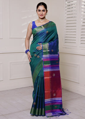 Green Kalakshetra Kanjivaram Silk Saree With Blouse Piece