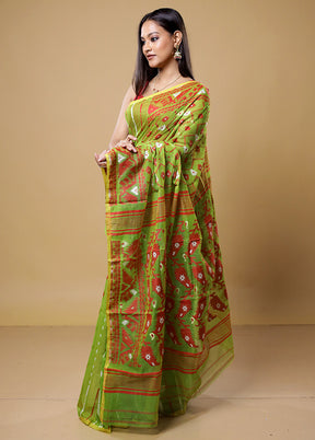 Green Tant Jamdani Saree Without Blouse Piece