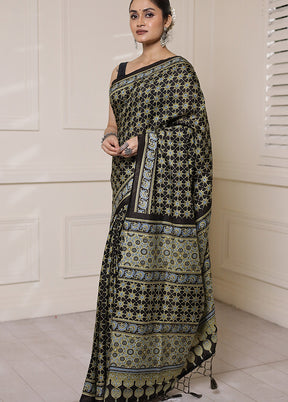 Black Dupion Silk Saree With Blouse Piece