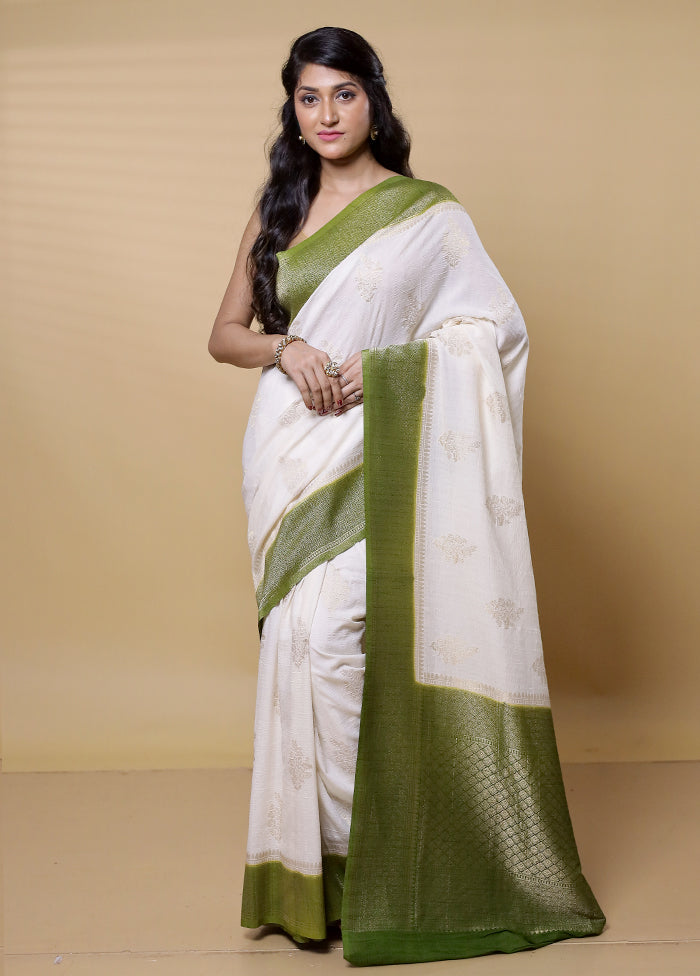 White Georgette Saree With Blouse Piece