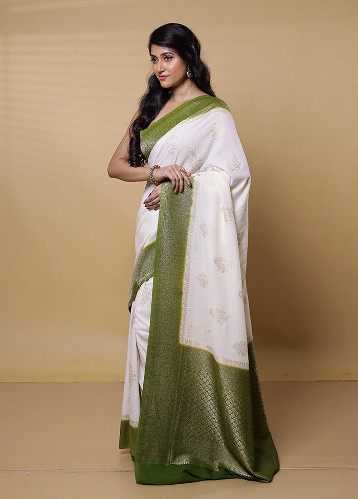 White Georgette Saree With Blouse Piece