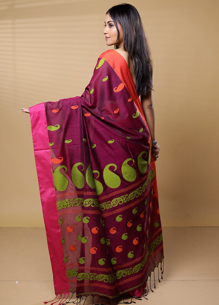 Magenta Khadi Cotton Saree With Blouse Piece