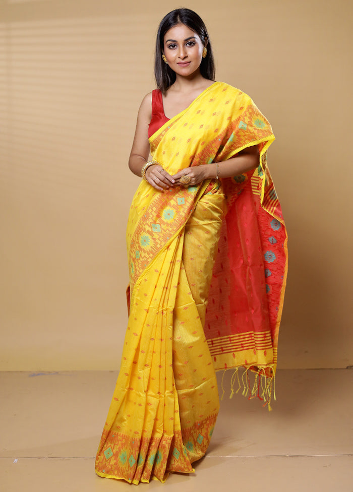 Red Khadi Cotton Saree With Blouse Piece