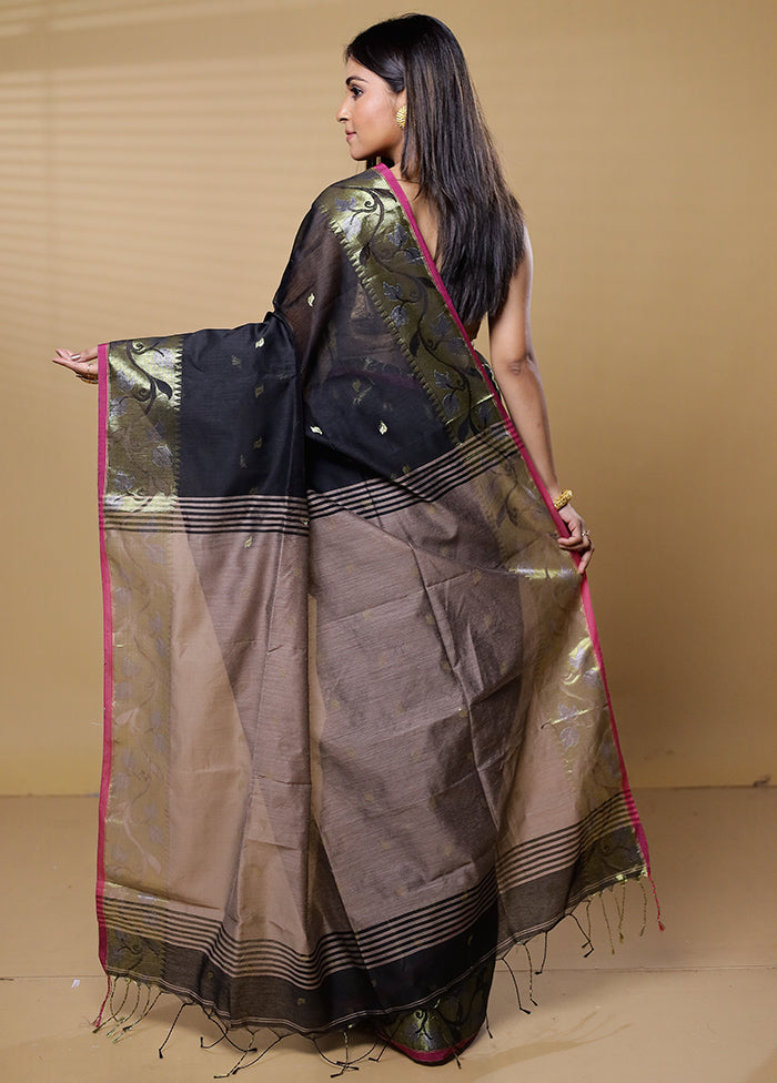 Cream Khadi Cotton Saree With Blouse Piece