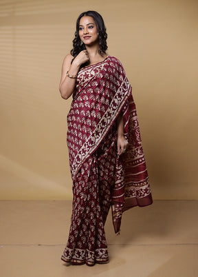 Red Chanderi Cotton Saree With Blouse Piece