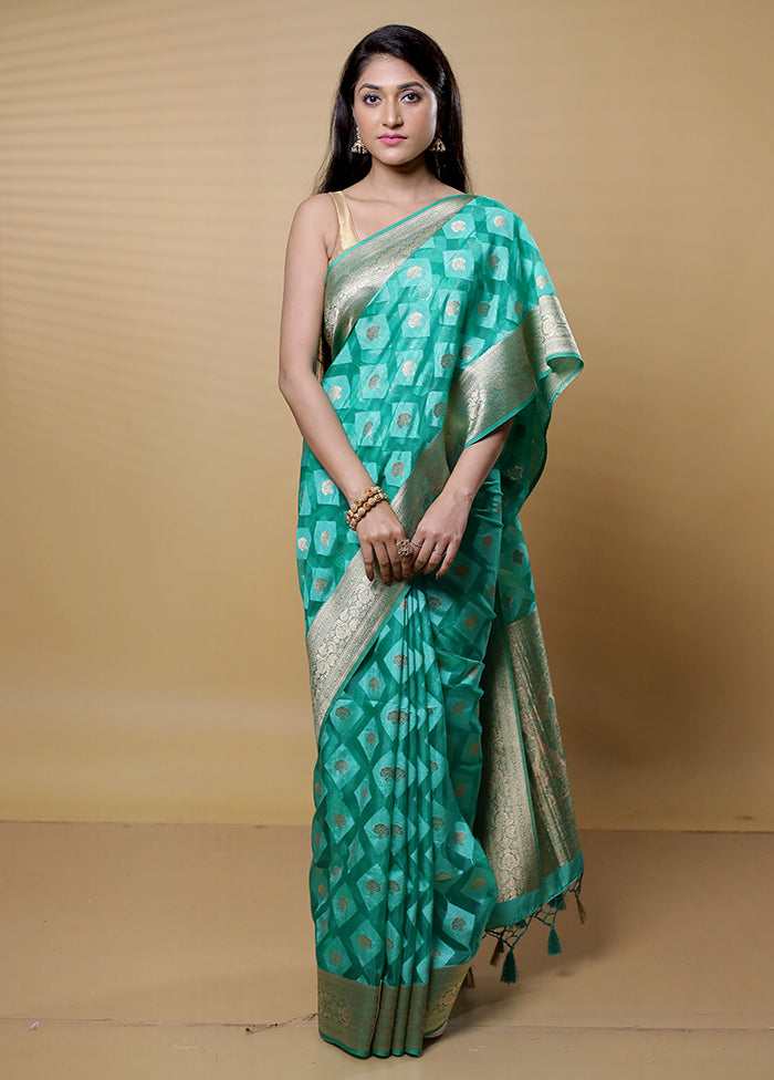 Green Dupion Silk Saree With Blouse Piece