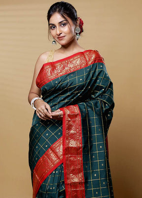 Green Kanjivaram Silk Saree With Blouse Piece