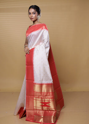 White Dupion Silk Saree With Blouse Piece