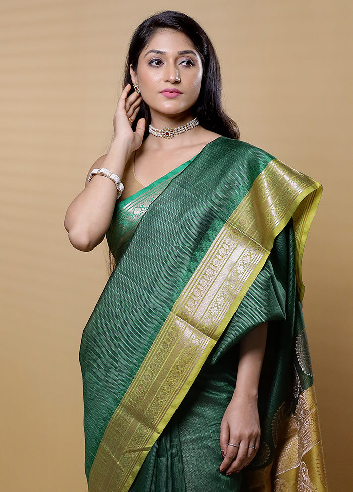 Green Kota Cotton Saree With Blouse Piece