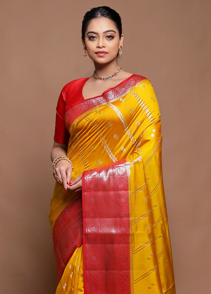 Yellow Handloom Dupion Pure Silk Saree With Blouse Piece