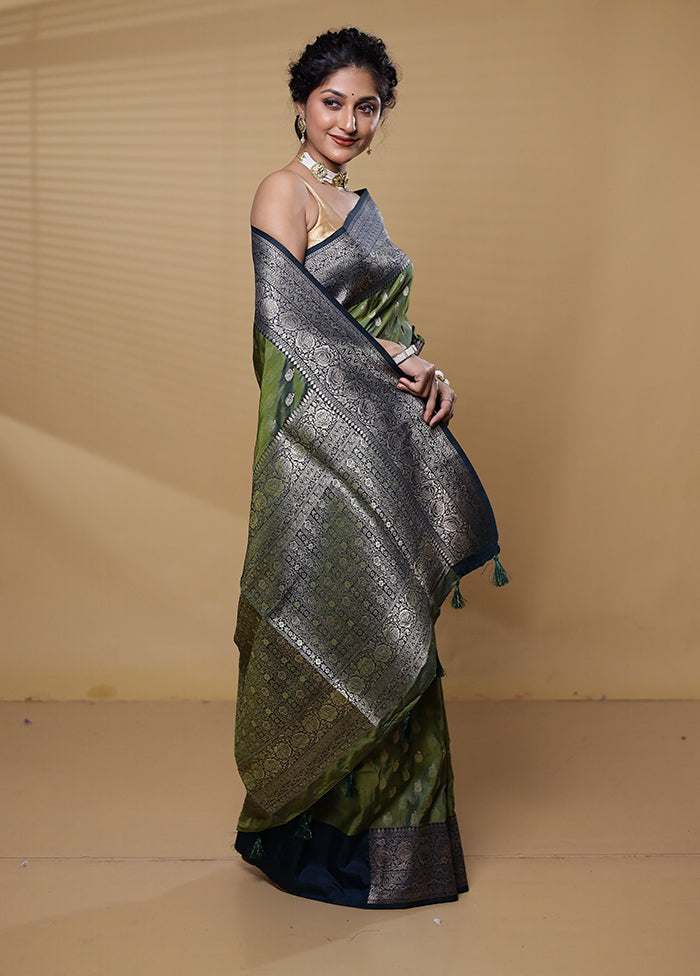 Green Dupion Silk Saree With Blouse Piece