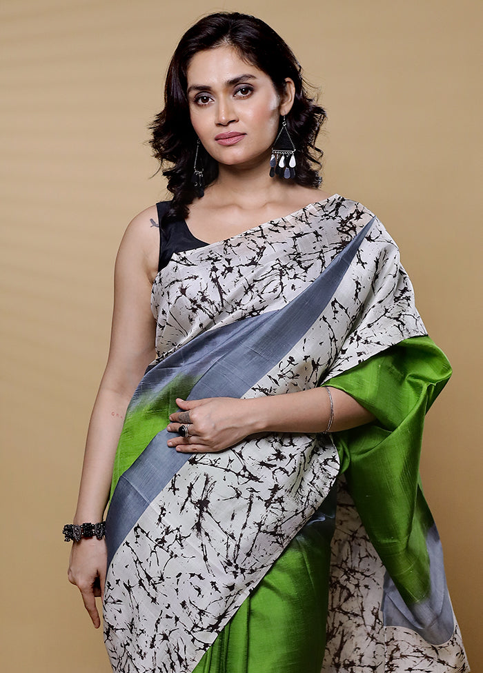 Green Printed Pure Silk Saree Without Blouse Piece