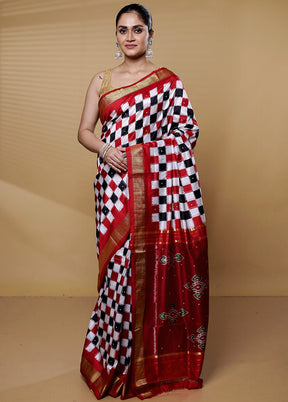 Multicolor Handloom Ikkat Pure Silk Saree With Blouse Piece