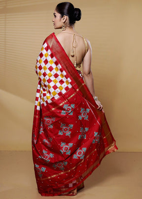 Multicolor Handloom Ikkat Pure Silk Saree With Blouse Piece