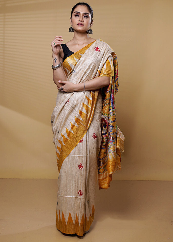 Cream Tussar Silk Saree With Blouse Piece