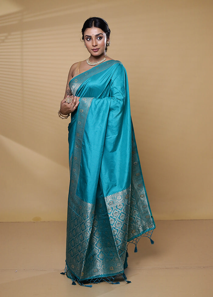 Green Dupion Silk Saree With Blouse Piece