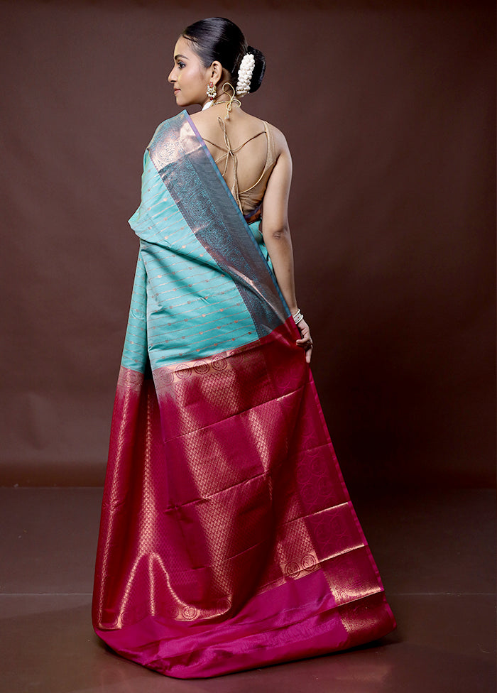 Green Kanjivaram Silk Saree With Blouse Piece