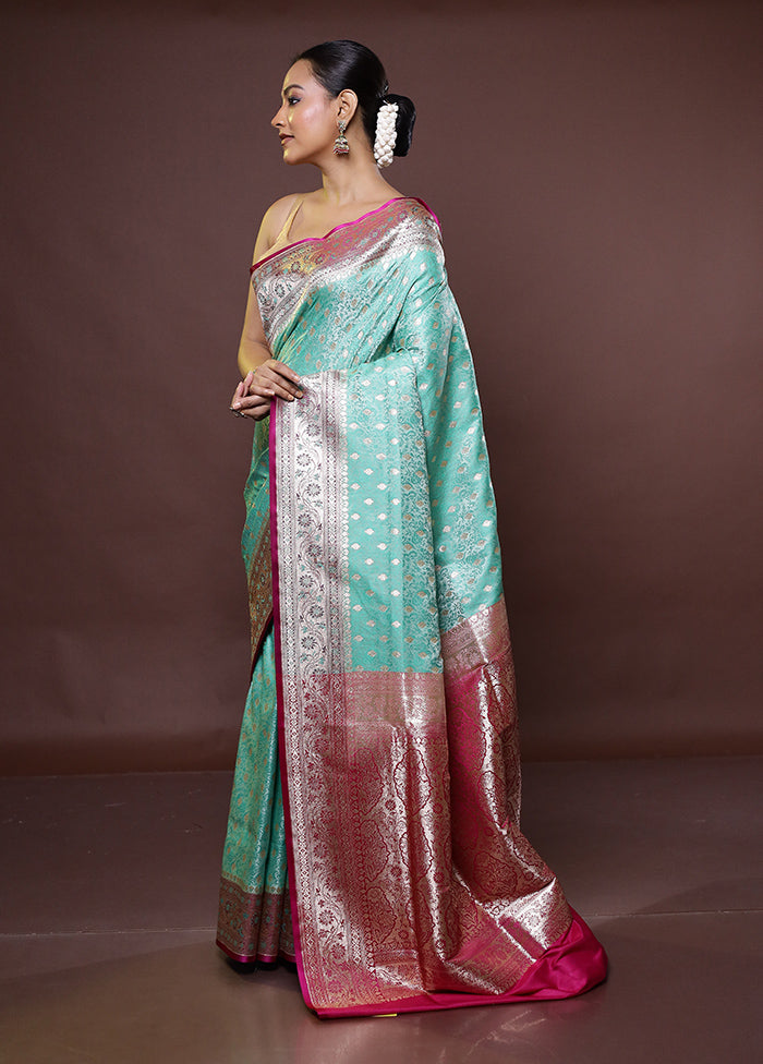 Green Tanchoi Silk Saree With Blouse Piece