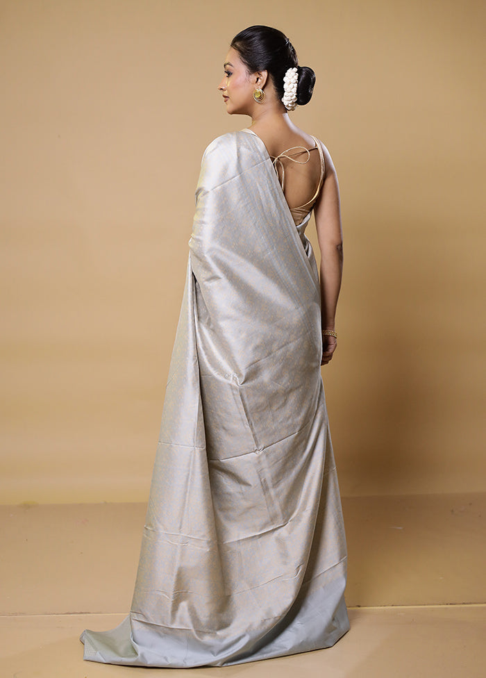 Cream Jamewar Silk Saree With Blouse Piece