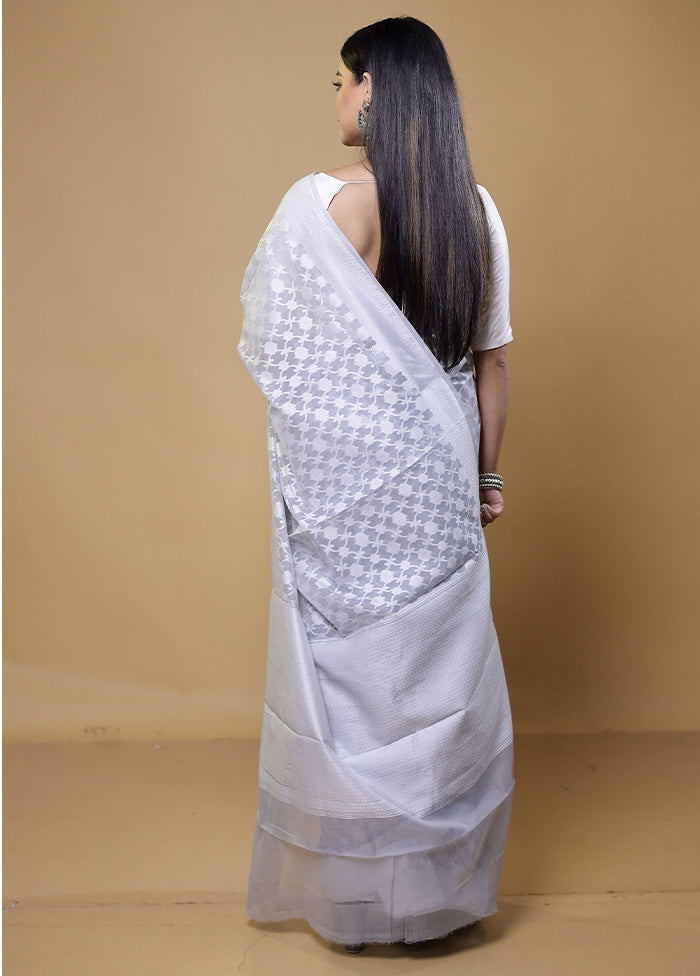 Grey Cotton Saree With Blouse Piece