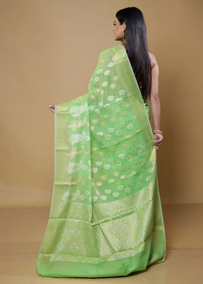 Green Kora Silk Saree With Blouse Piece