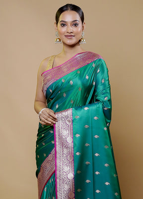 Green Banarasi Silk Saree With Blouse Piece