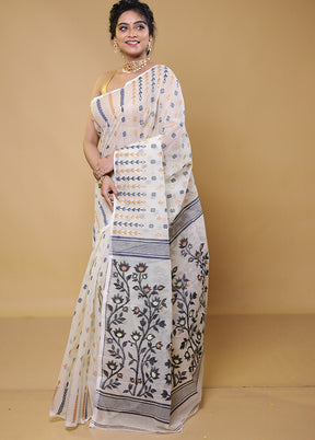 White Tant Jamdani Saree Without Blouse Piece